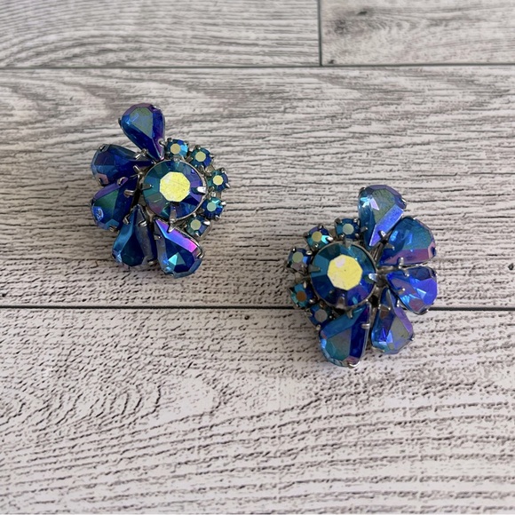 Vintage Aurora Borealis Clip-On Earrings - Picture 2 of 4